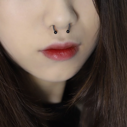 Septum kolczyk fake do nosa magnetyczny Czarny kolor