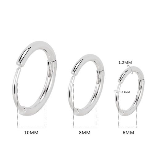 Kółko clicker do piercingu ze stali 0.7 x 1.2 mm Czarny