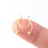 Fake piercing do nosa rozginany z kulkami Złoty