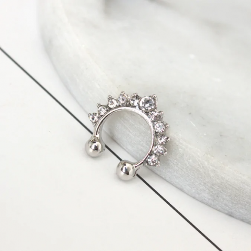 Fake piercing do nosa z kryształkami Srebrny
